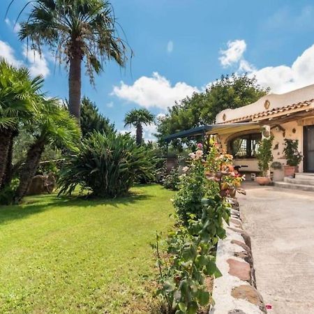 Villa Con Immenso Giardino Orosei Exterior foto